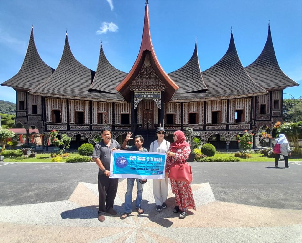 paket tour padang 1